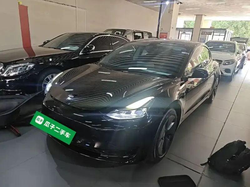 Tesla Model 3, 2021