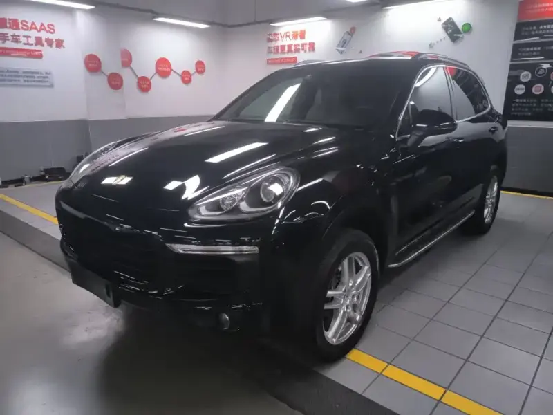 Porsche Cayenne, 2015