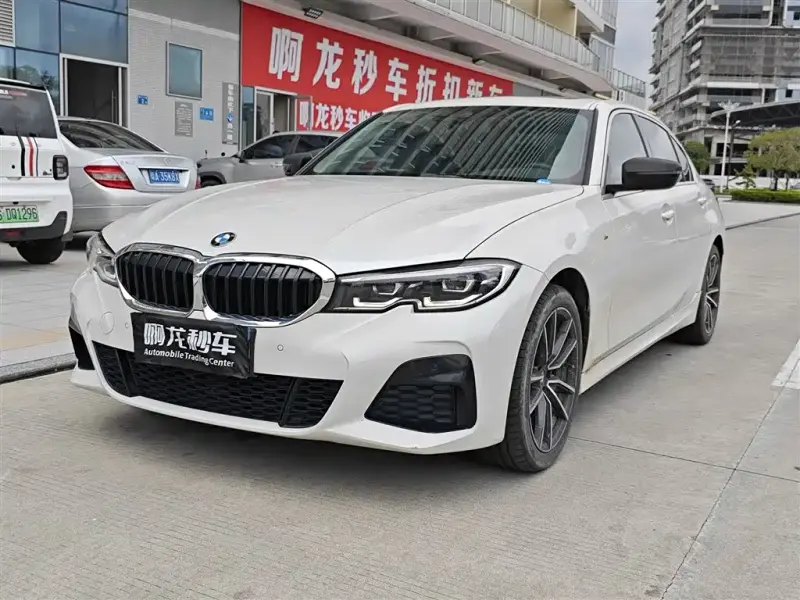 BMW 3 Series, 2022