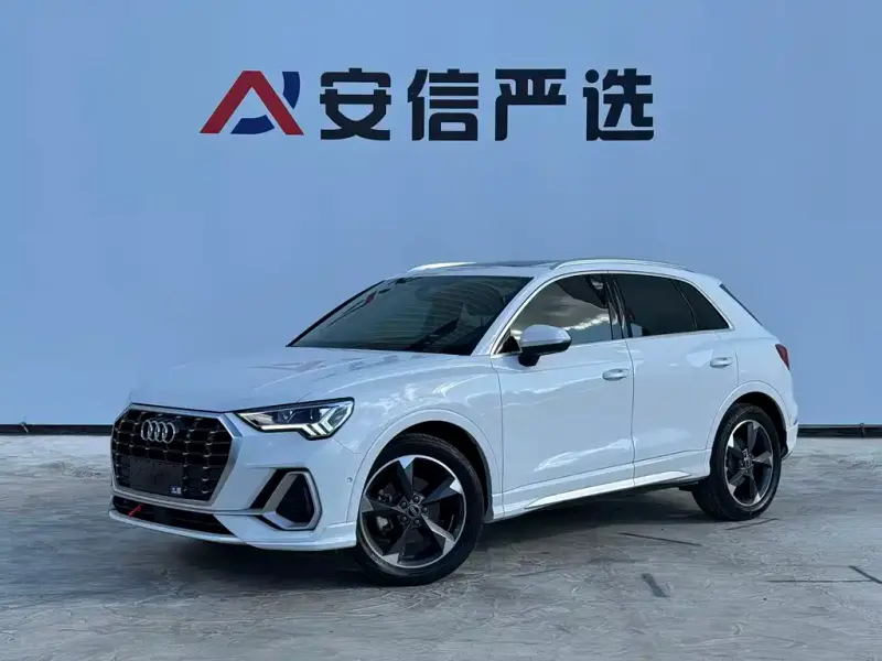 Audi Q3, 2022