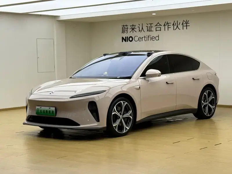 NIO ET5, 2025