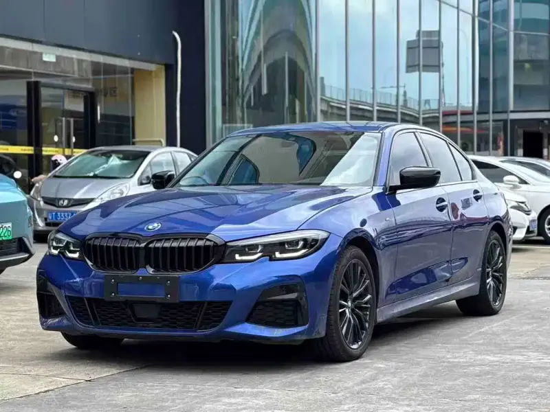 BMW 3 Series, 2022