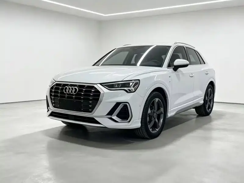 Audi Q3, 2022