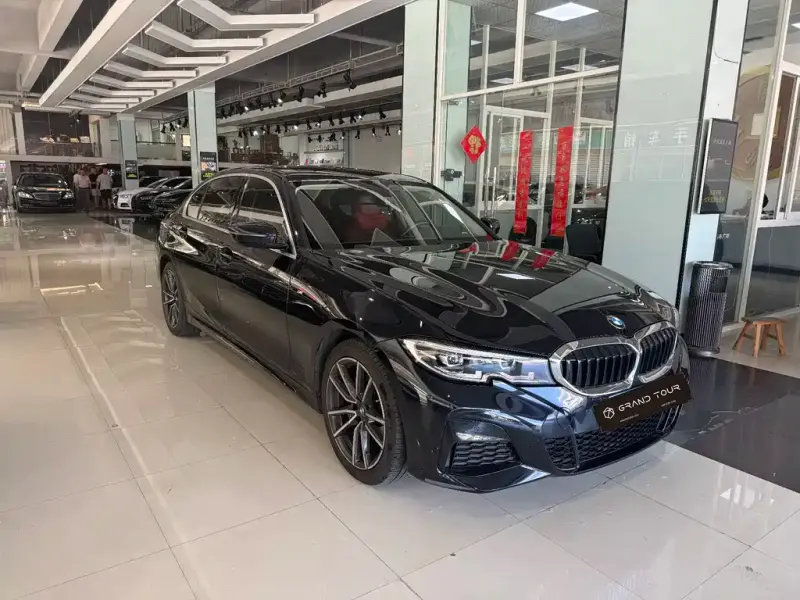 BMW 3 Series, 2022