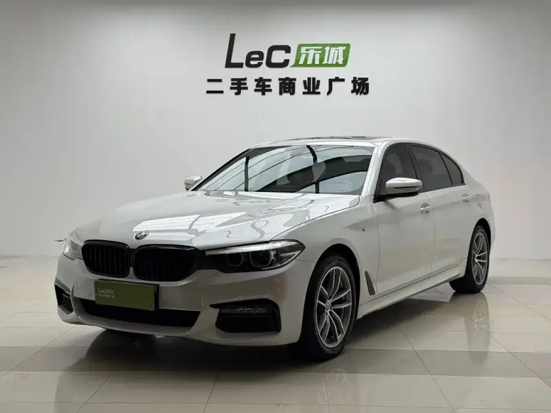 BMW 5 Series, 2019