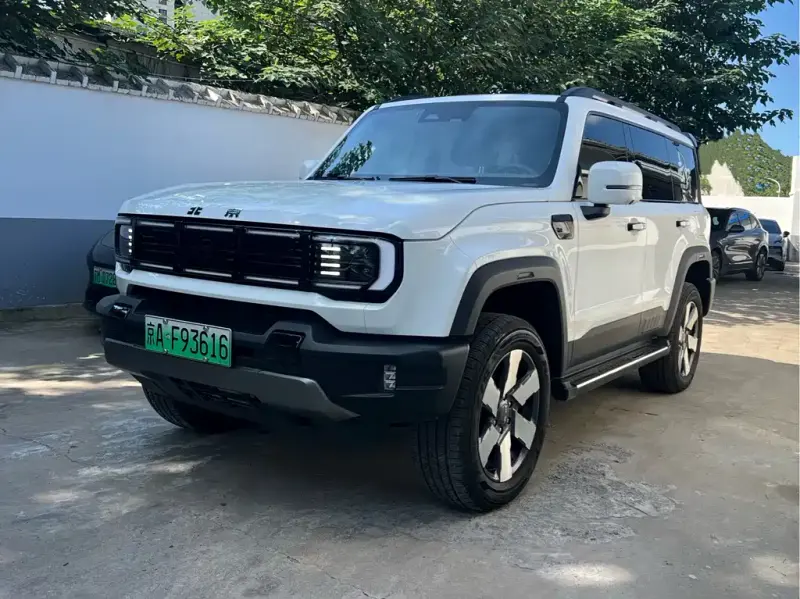 Beijing Off-Road BJ40 EREV, 2026
