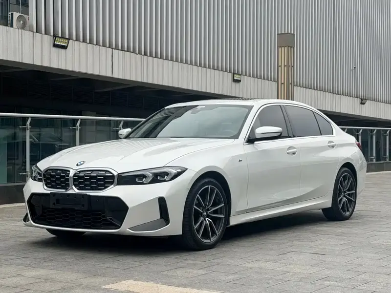 BMW 3 Series, 2024