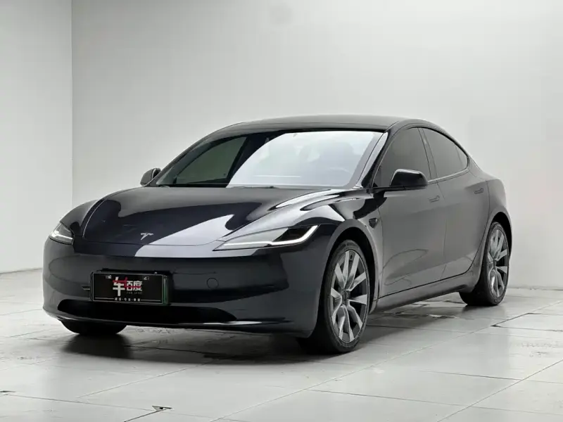 Tesla Model 3, 2024