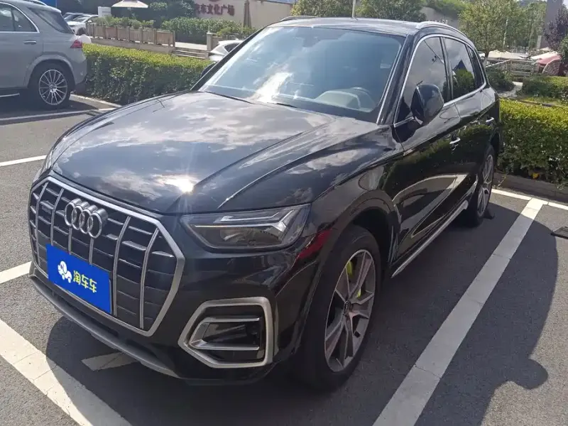 Audi Q5L, 2022