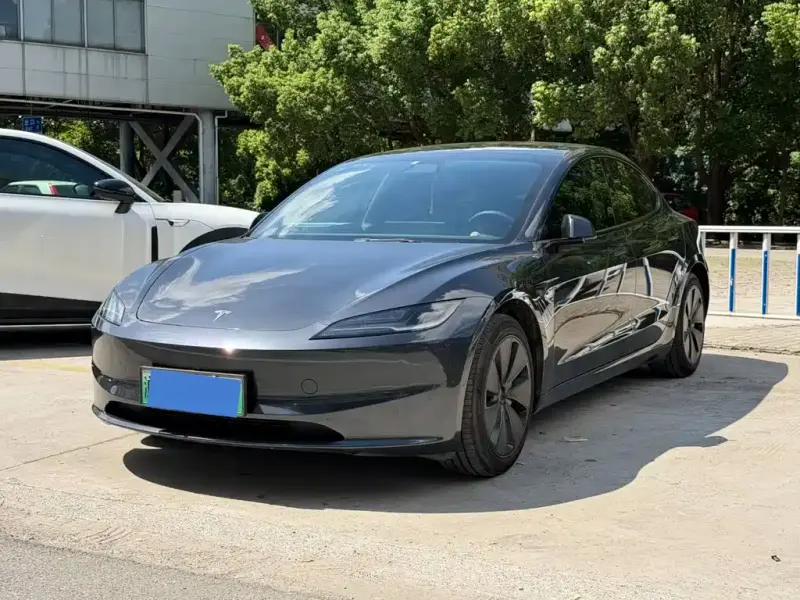 Tesla Model 3, 2024