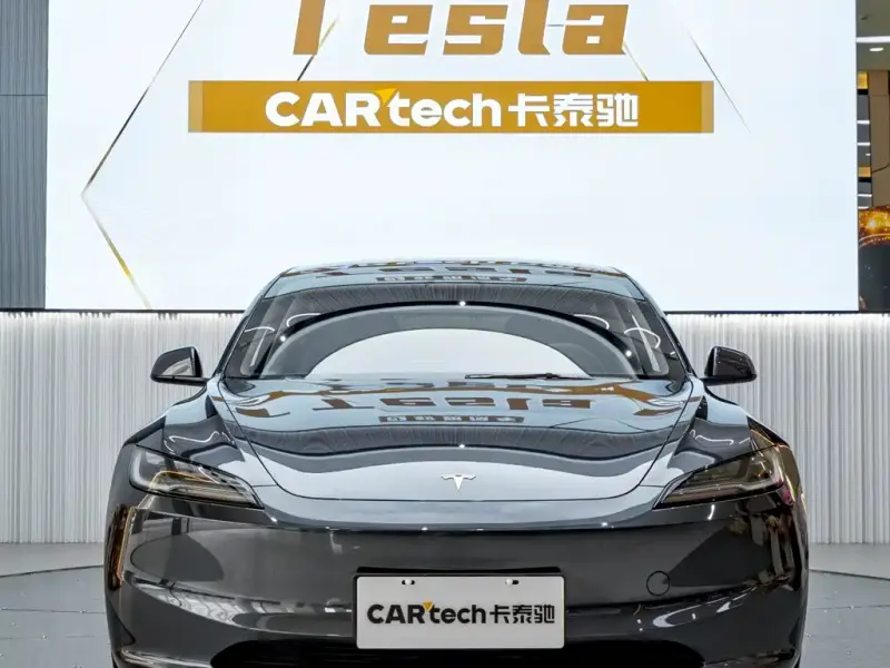 Tesla Model 3, 2024