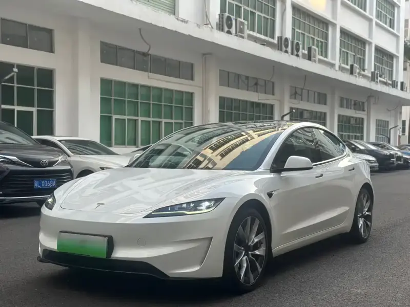 Tesla Model 3, 2024