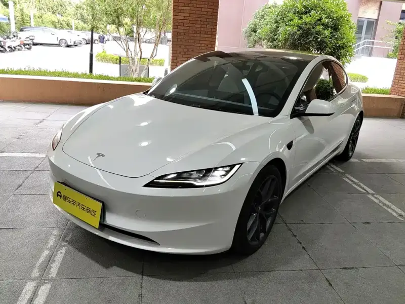Tesla Model 3, 2023