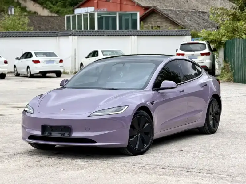 Tesla Model 3, 2024