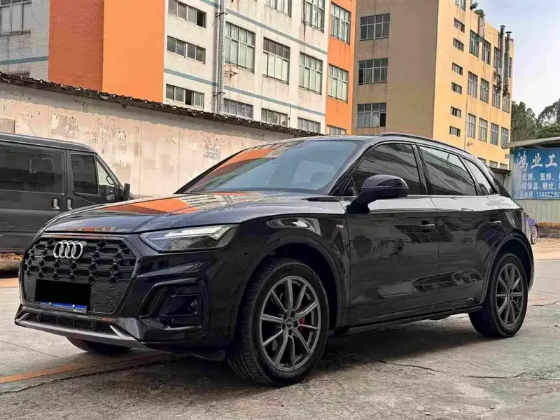 Audi Q5L, 2022