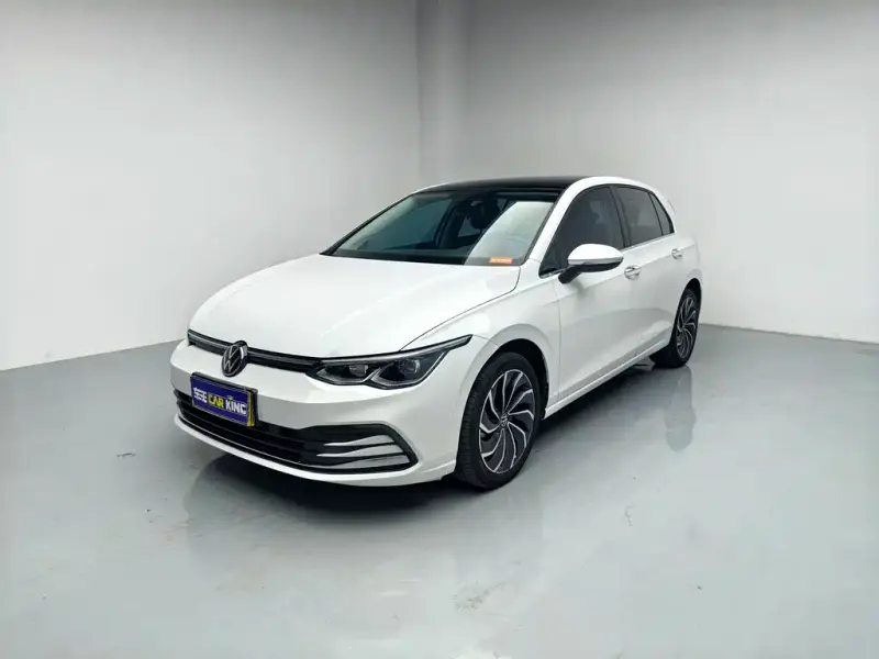Volkswagen Golf, 2022