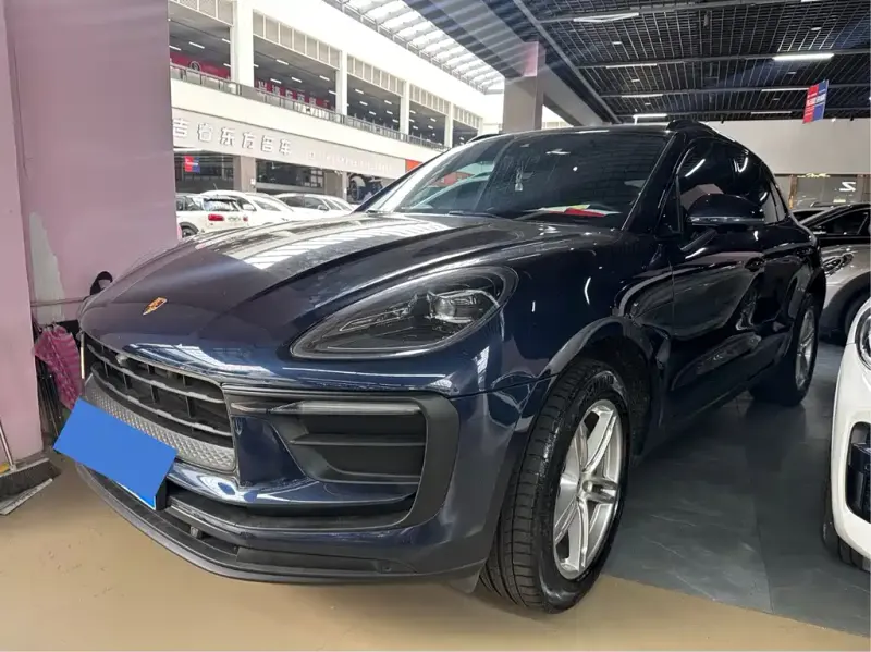 Porsche Macan, 2022