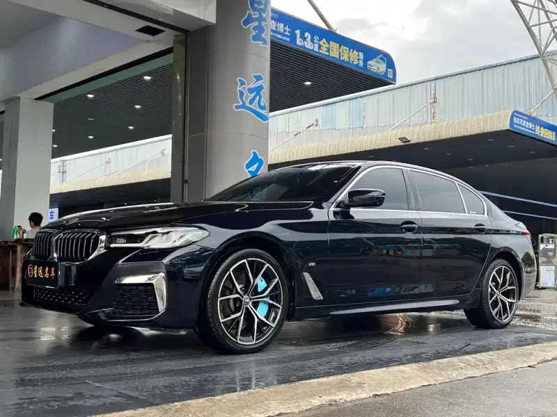 BMW 5 Series, 2021