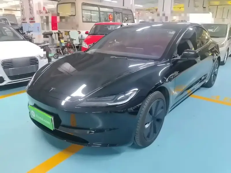 Tesla Model 3, 2026