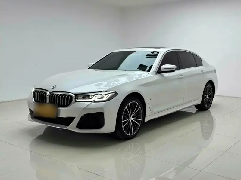 BMW 5 Series, 2022