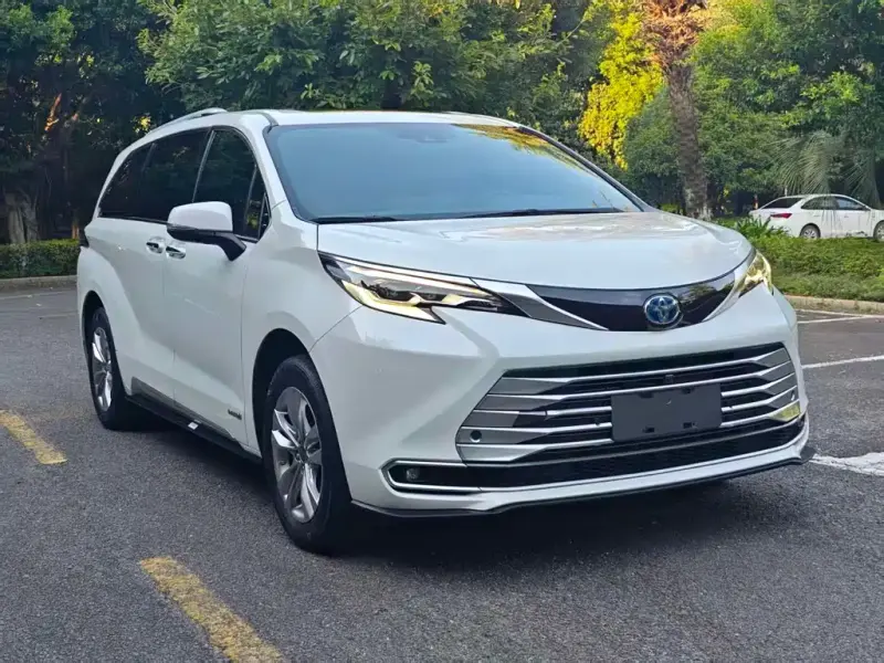 Toyota Sienna, 2022
