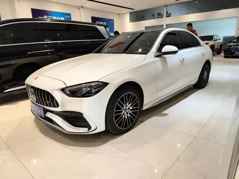 Mercedes-Benz C-Class, 2025