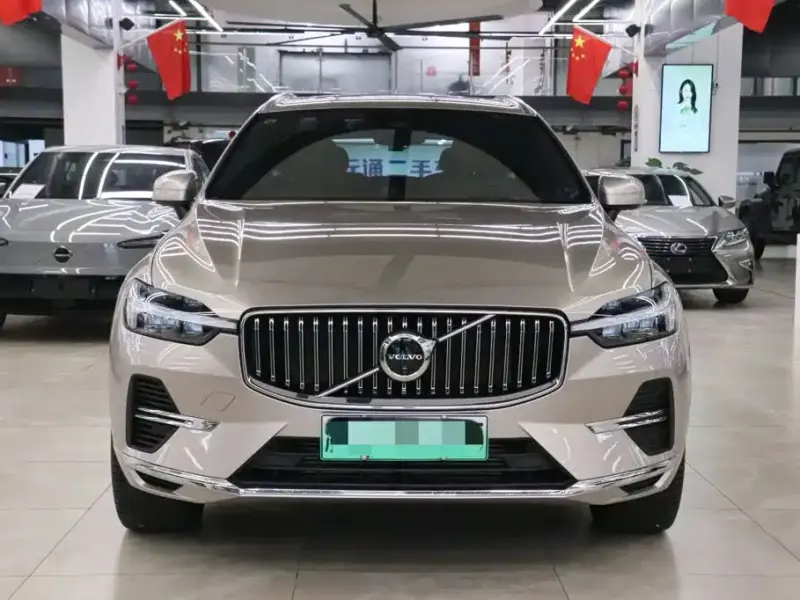 Volvo XC60 PHEV, 2024