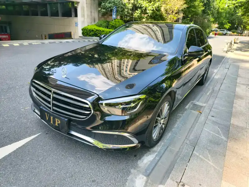 Mercedes-Benz E-Class, 2022