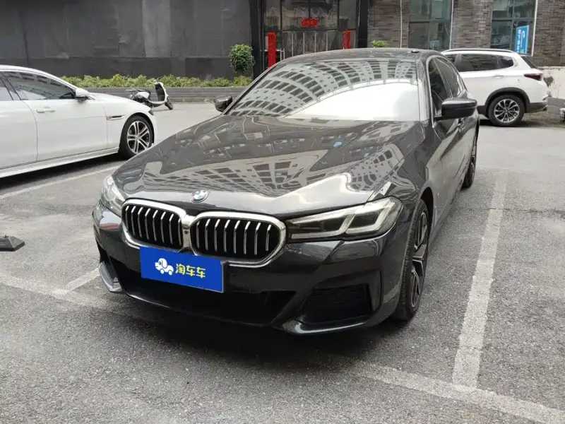 BMW 5 Series, 2022