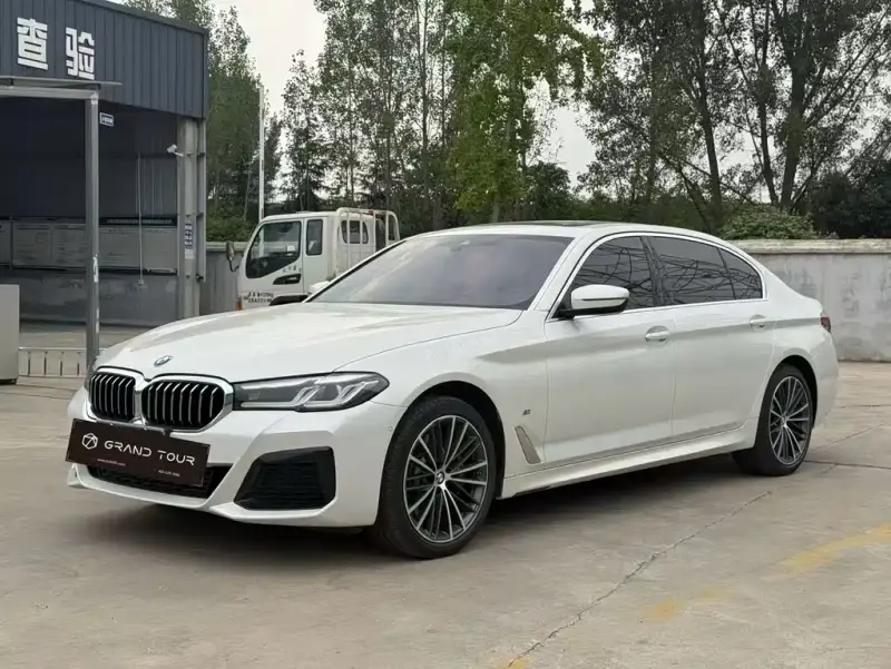 BMW 5 Series, 2024