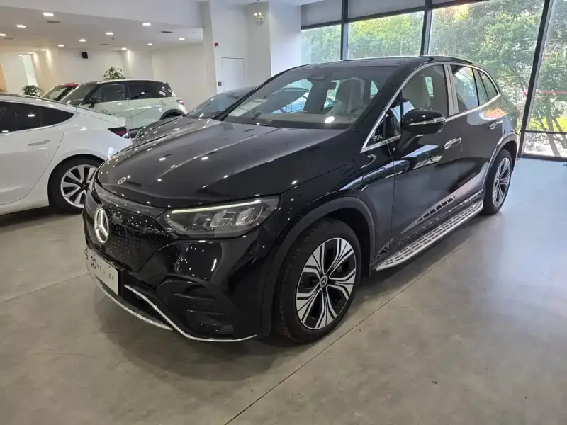 Mercedes-Benz EQE SUV, 2025