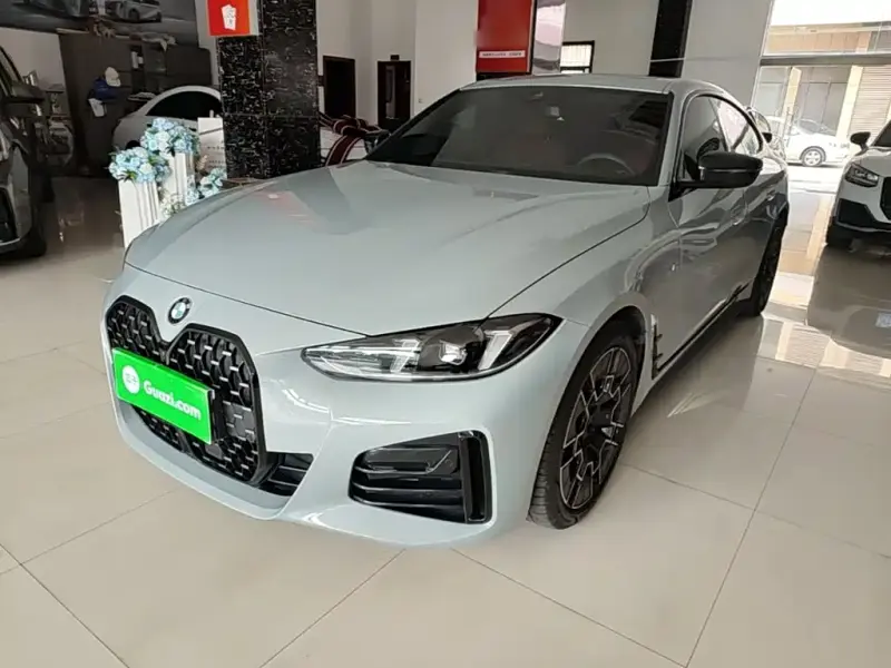 BMW 4 Series, 2025