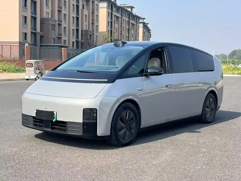 Li Auto Li MEGA, 2024