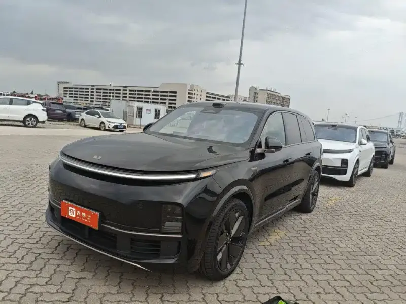 Li Auto Li L9, 2025