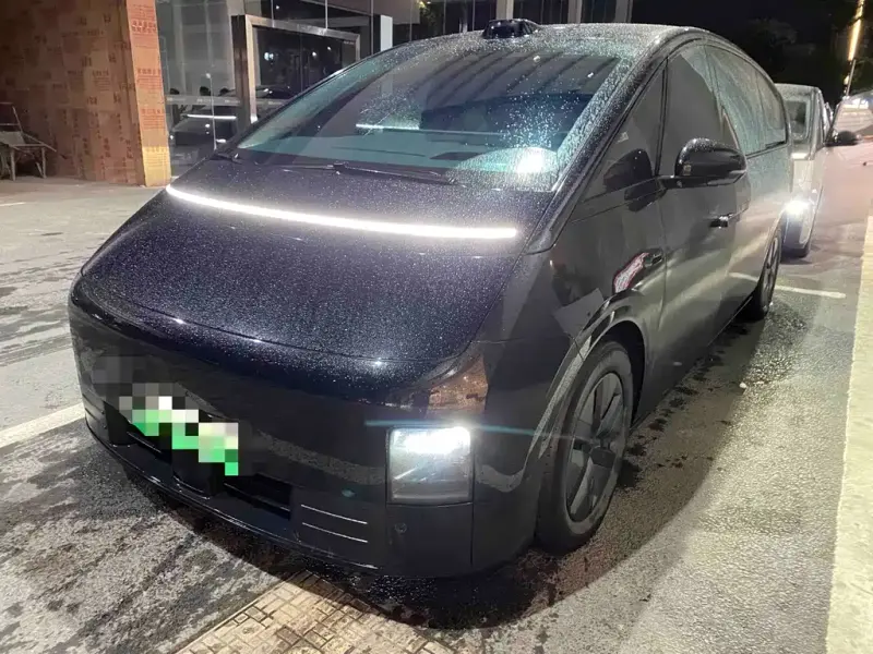 Li Auto Li MEGA, 2024