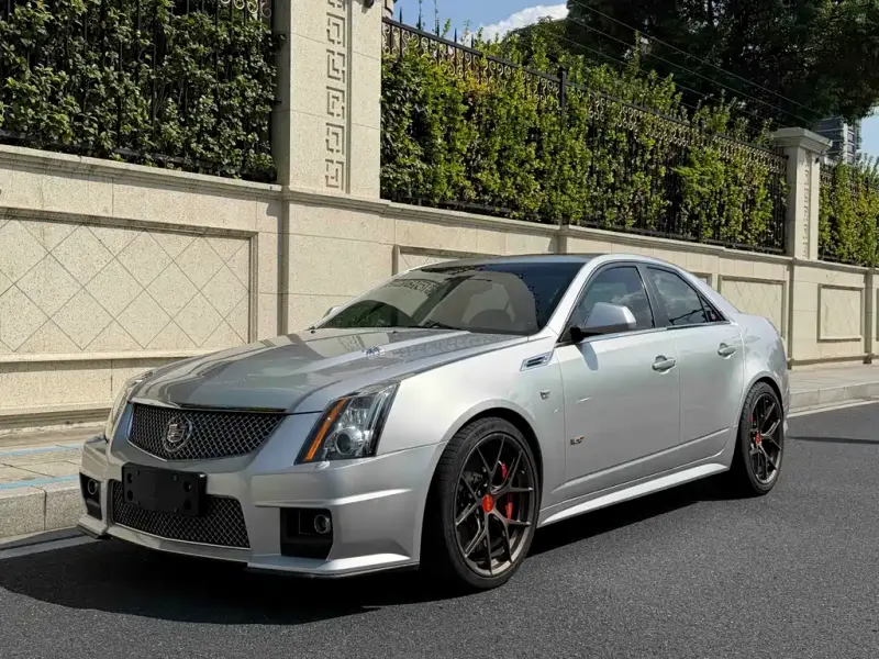 Cadillac CTS, 2010