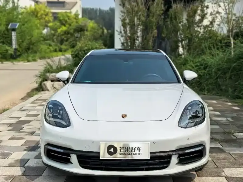 Porsche Panamera, 2019