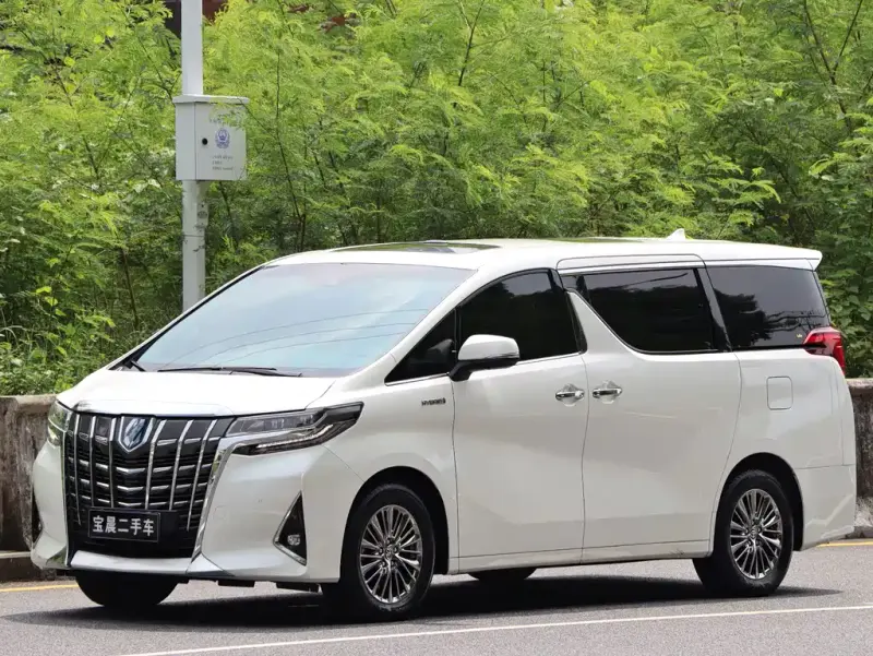Toyota Alphard, 2022