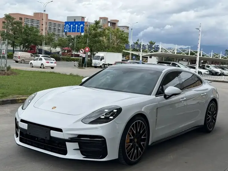 Porsche Panamera, 2021