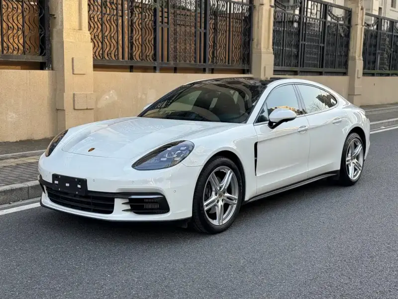 Porsche Panamera, 2020
