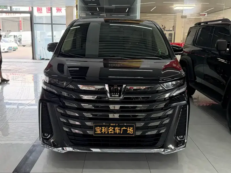 Toyota Vellfire, 2023