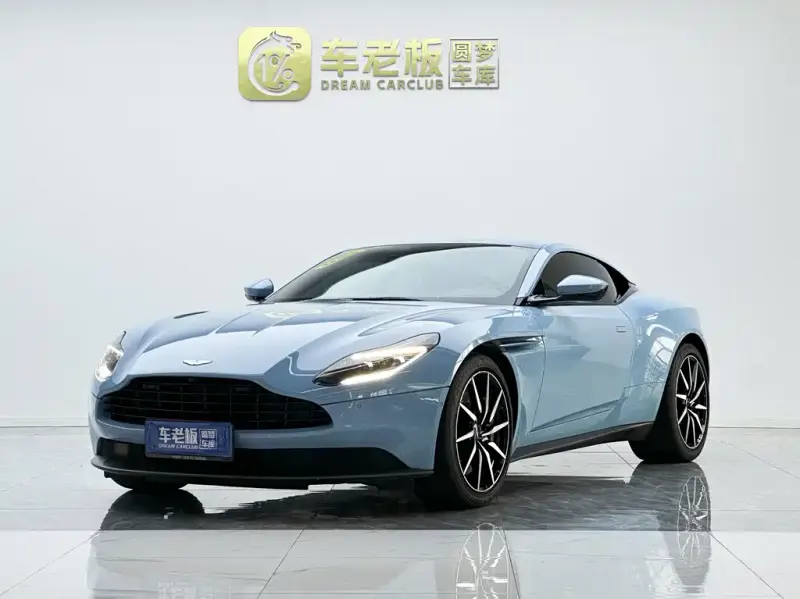 Aston Martin DB11, 2023