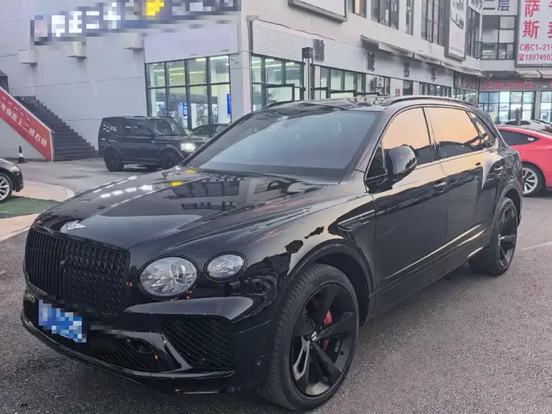 Bentley Bentayga, 2023