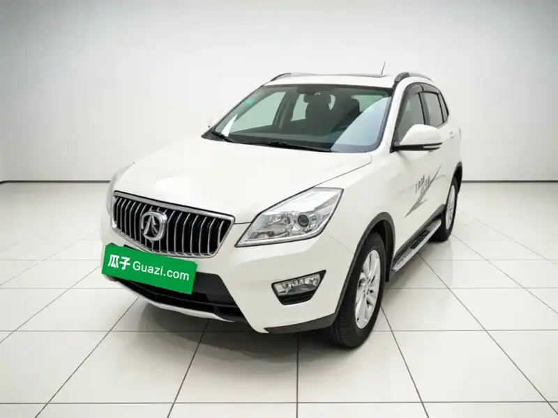 BAW Weiwang S50 BAIC Weiwang S50 2016 1.5T Manual Joy Dynamic Elite Type, 2016 — фото 1