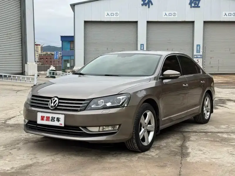 Volkswagen Passat, 2011