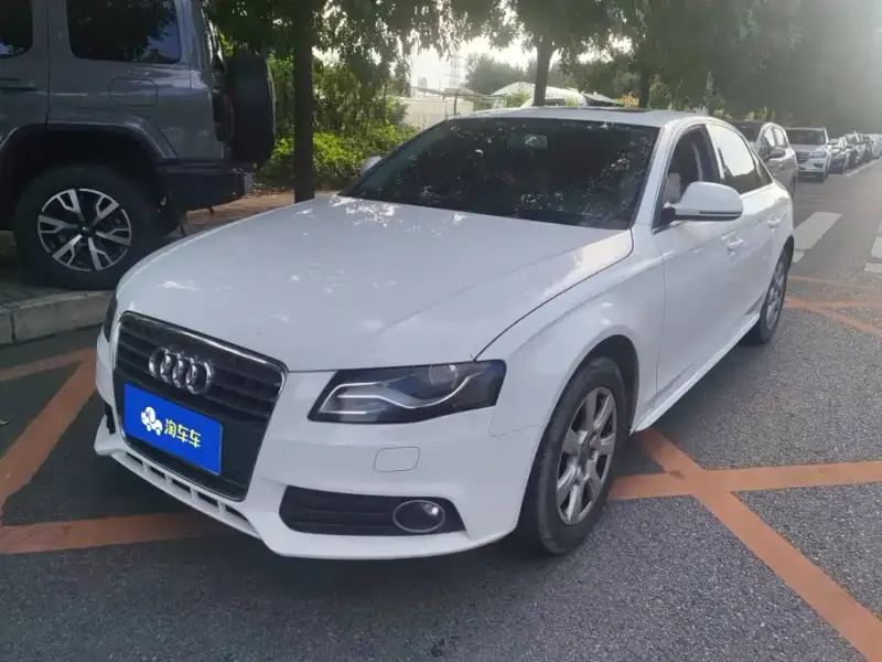 Audi A4L, 2011