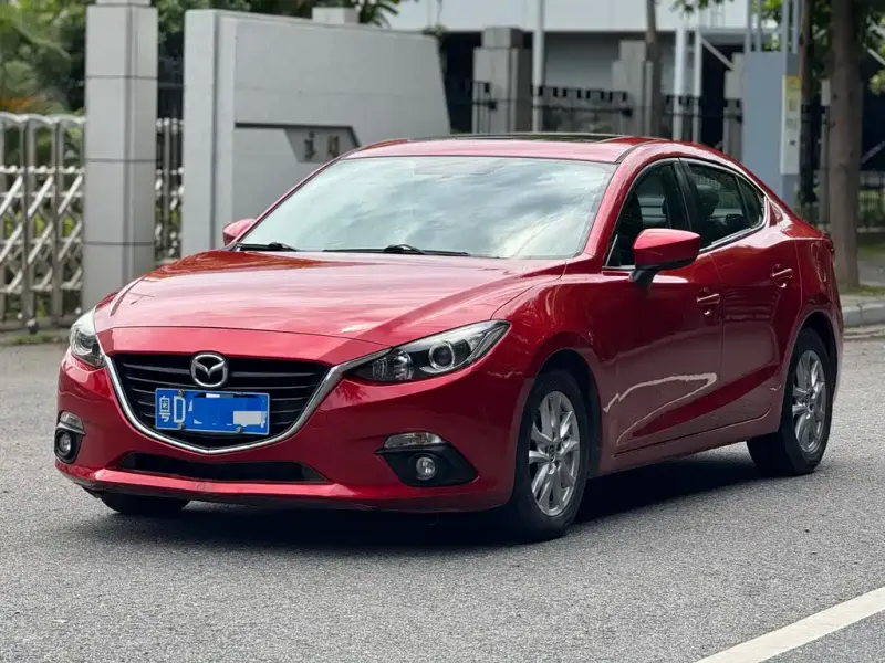 Mazda 3 Axela, 2016