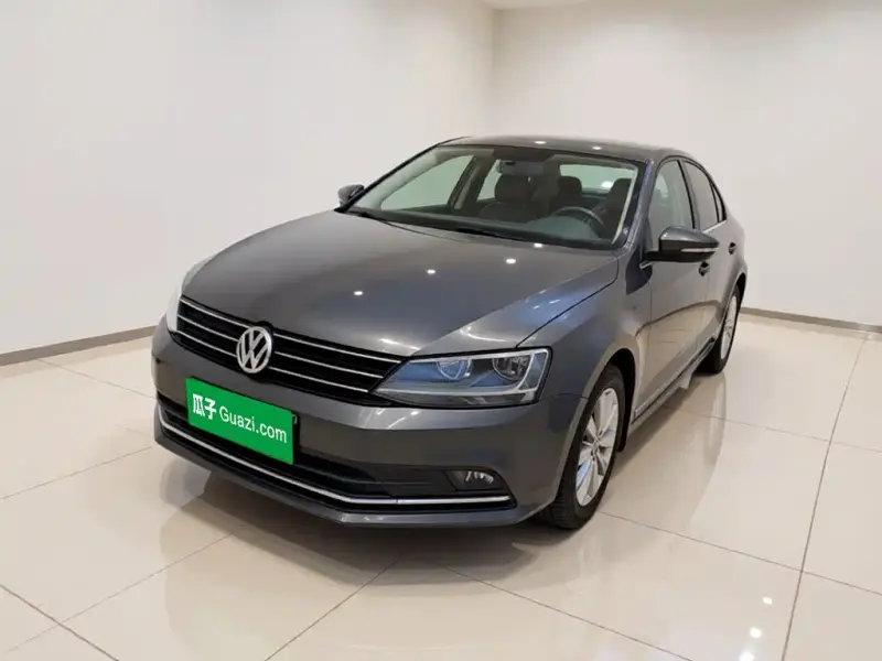 Volkswagen Sagitar, 2015
