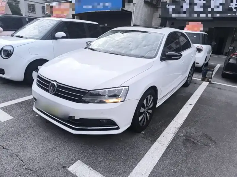 Volkswagen Sagitar Volkswagen Sagitar 2017 180TSI Auto Premium Enjoy Edition, 2017 — фото 1