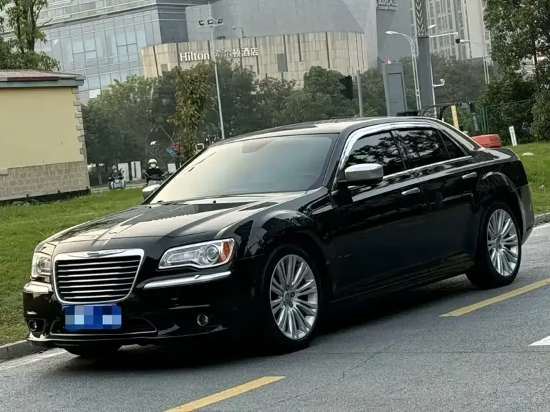Chrysler 300C, 2015